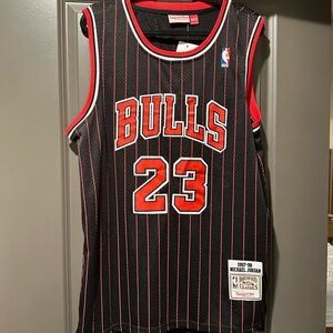 Michael Jordan - Mitchell & Ness Black and Red Bulls Jersey